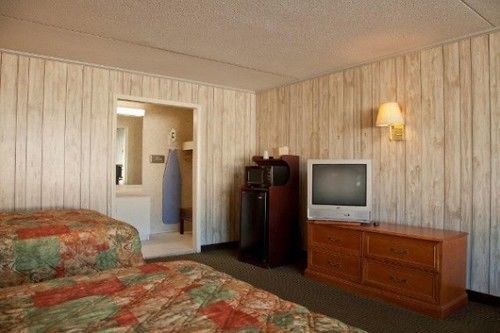 Mount Vernon Inn Sumter Room photo